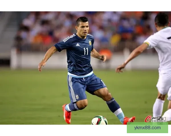 世体：维尼修斯在巴西饱受批评，像当年梅西被阿根廷批评一样